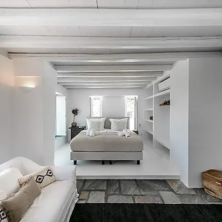 Joy Mykonos Boutique * Άνω Μερά