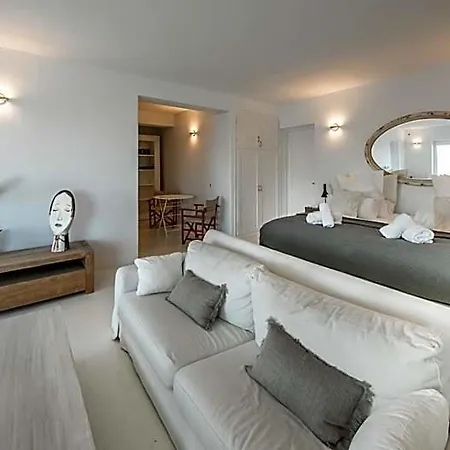 Joy Mykonos Boutique Hotel *